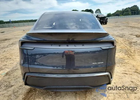 2026 Tesla Model Y из США, поврежденный, VIN 7SAYGDEE2TA399459